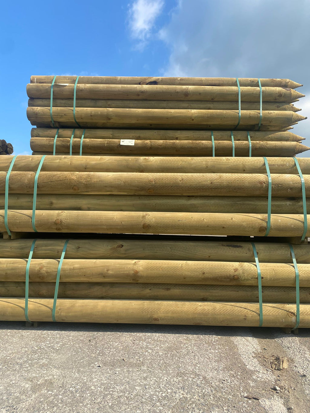 Platinum Incised Round Pointed Post - 150mm x 3.0m
