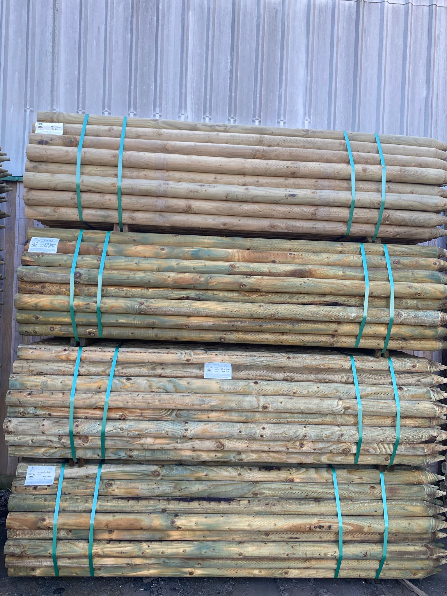 Platinum Incised Round Pointed Post - 85mm x 2.4m