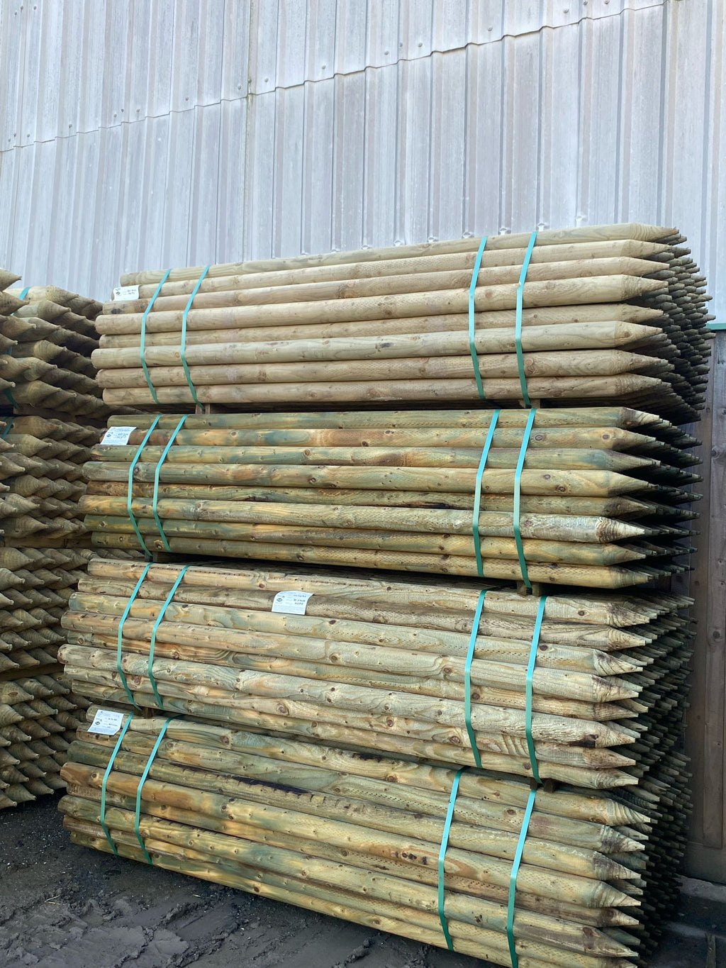 Platinum Incised Round Pointed Post - 85mm x 2.4m